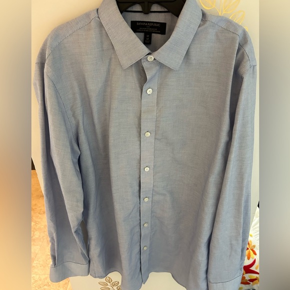 Banana republic button down shirt - Picture 3 of 4